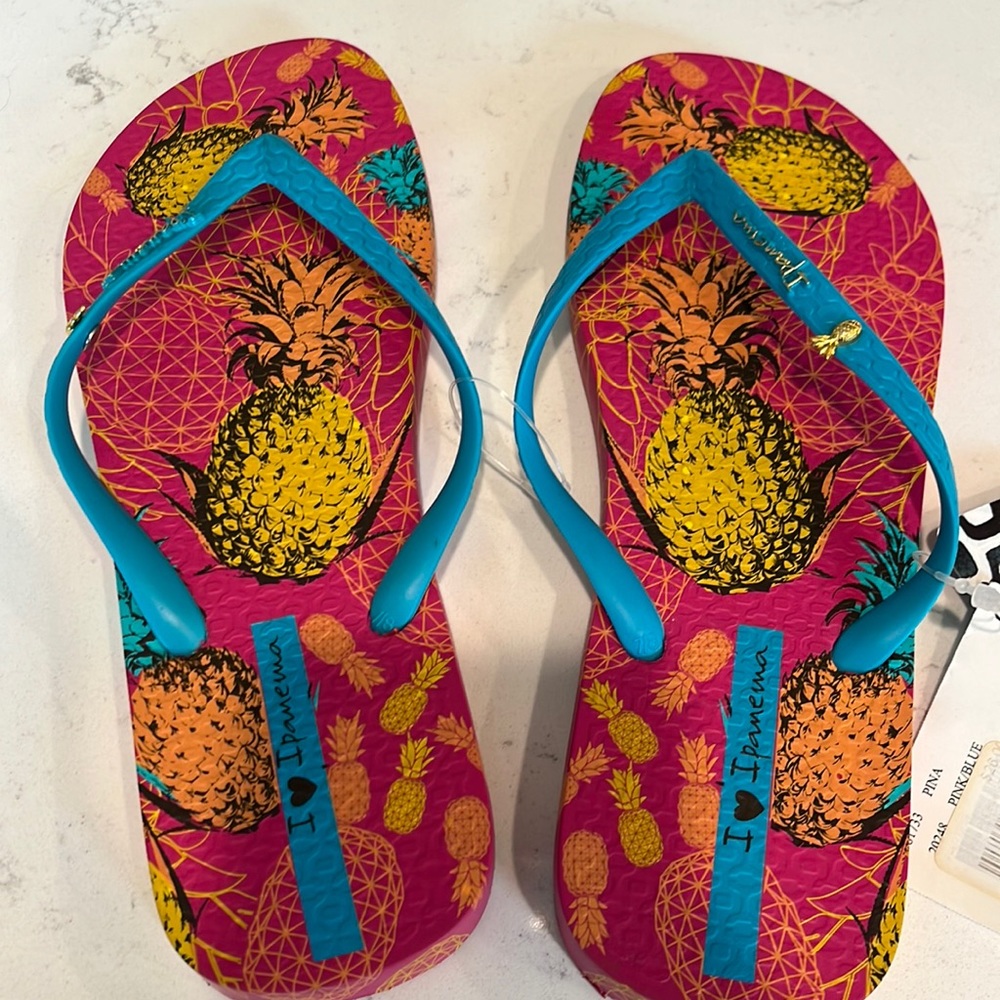 Brand new colorful pink flip flops